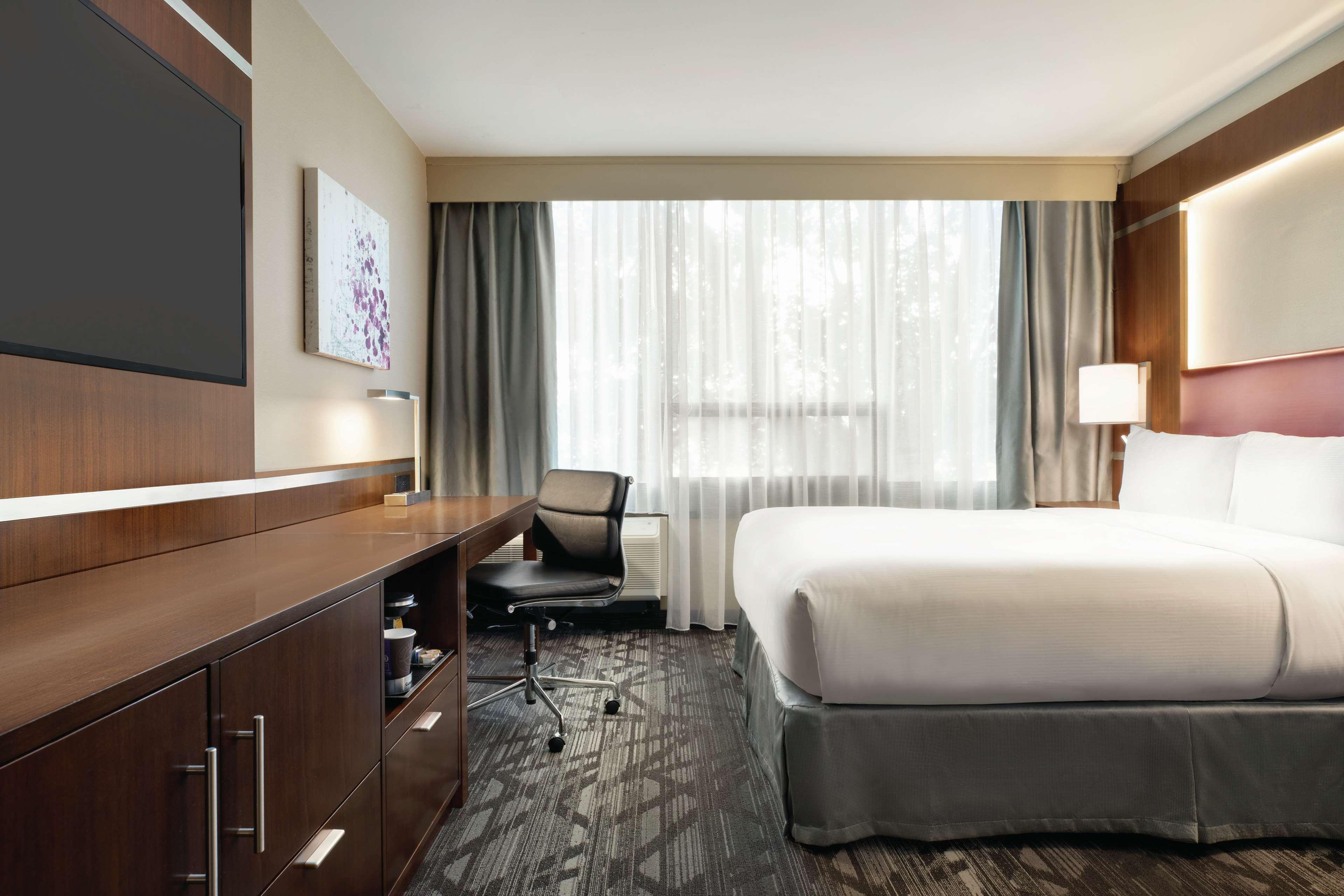 Doubletree By Hilton Hotel Toronto Airport West Mississauga Bagian luar foto