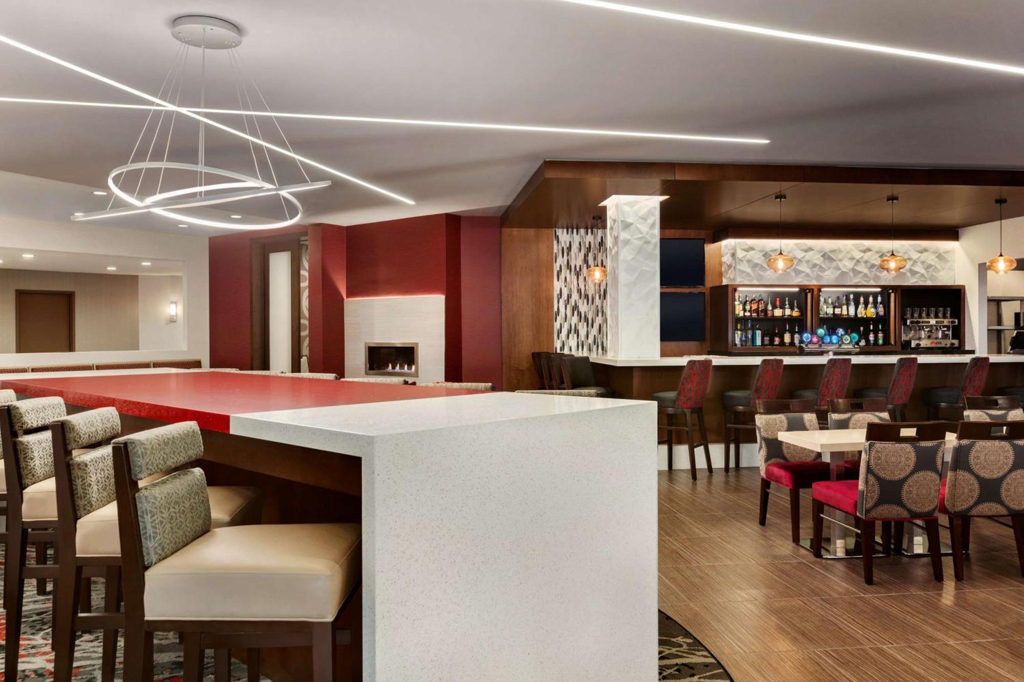 Doubletree By Hilton Hotel Toronto Airport West Mississauga Bagian luar foto