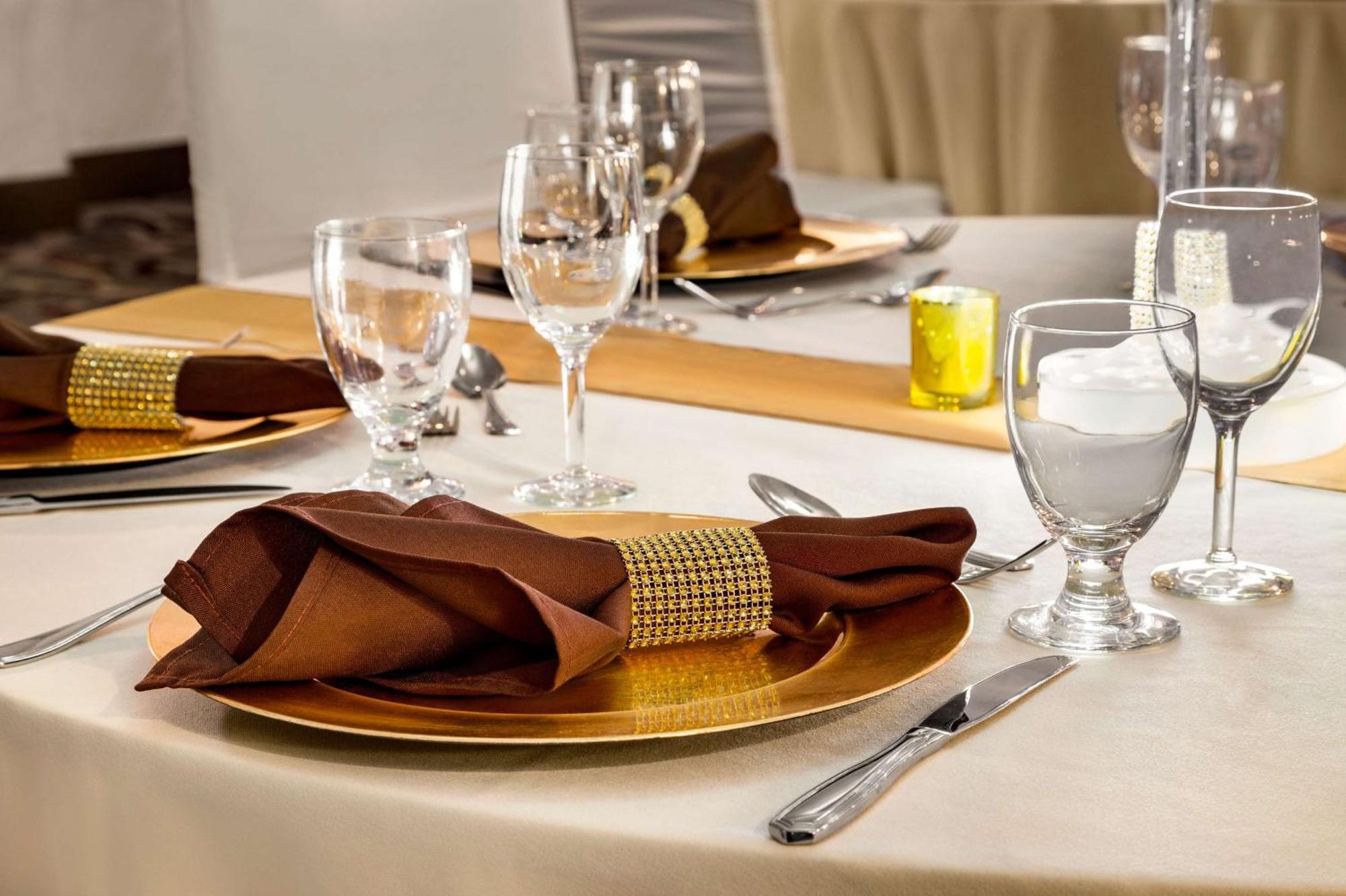 Doubletree By Hilton Hotel Toronto Airport West Mississauga Bagian luar foto