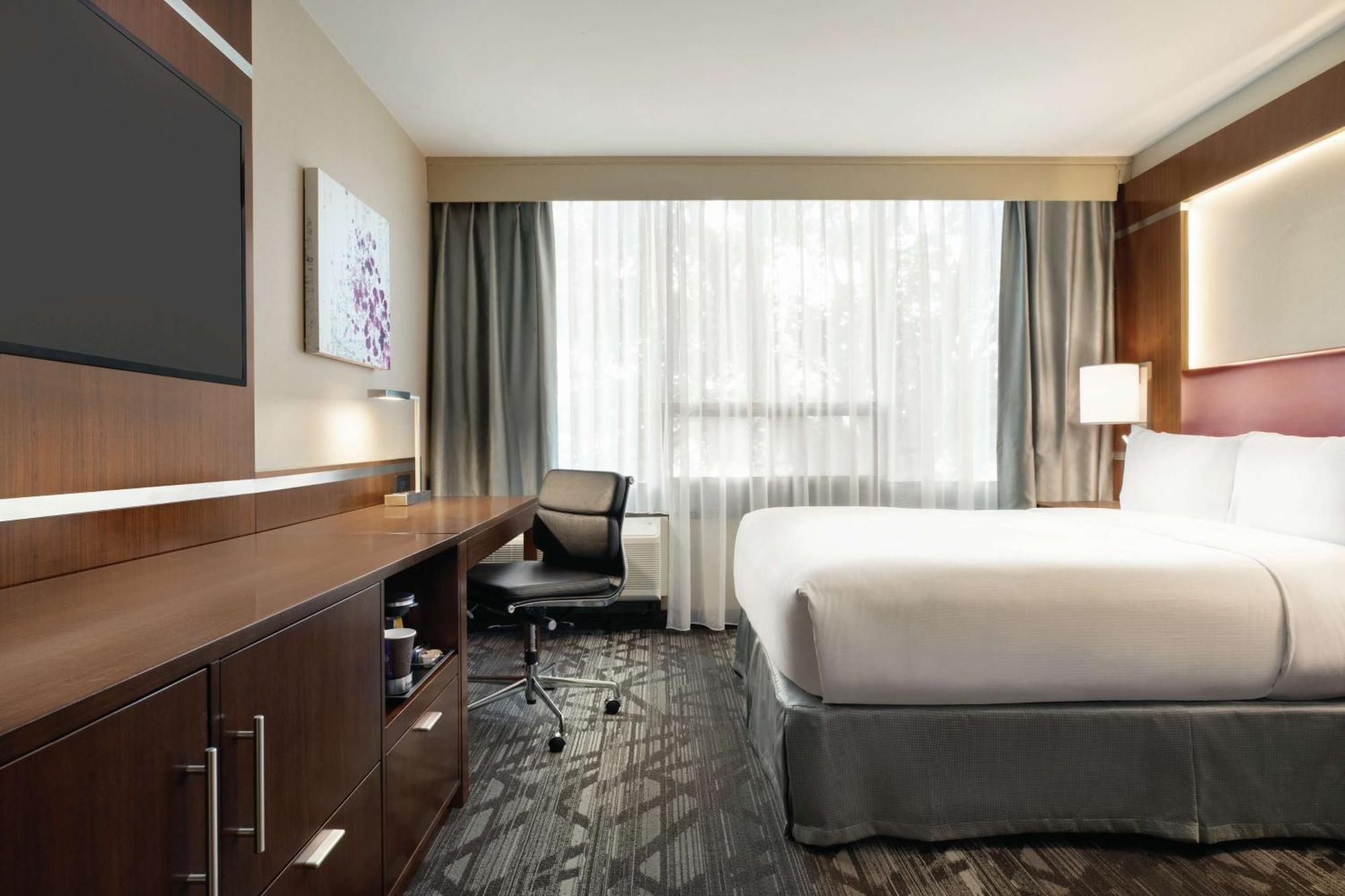 Doubletree By Hilton Hotel Toronto Airport West Mississauga Bagian luar foto