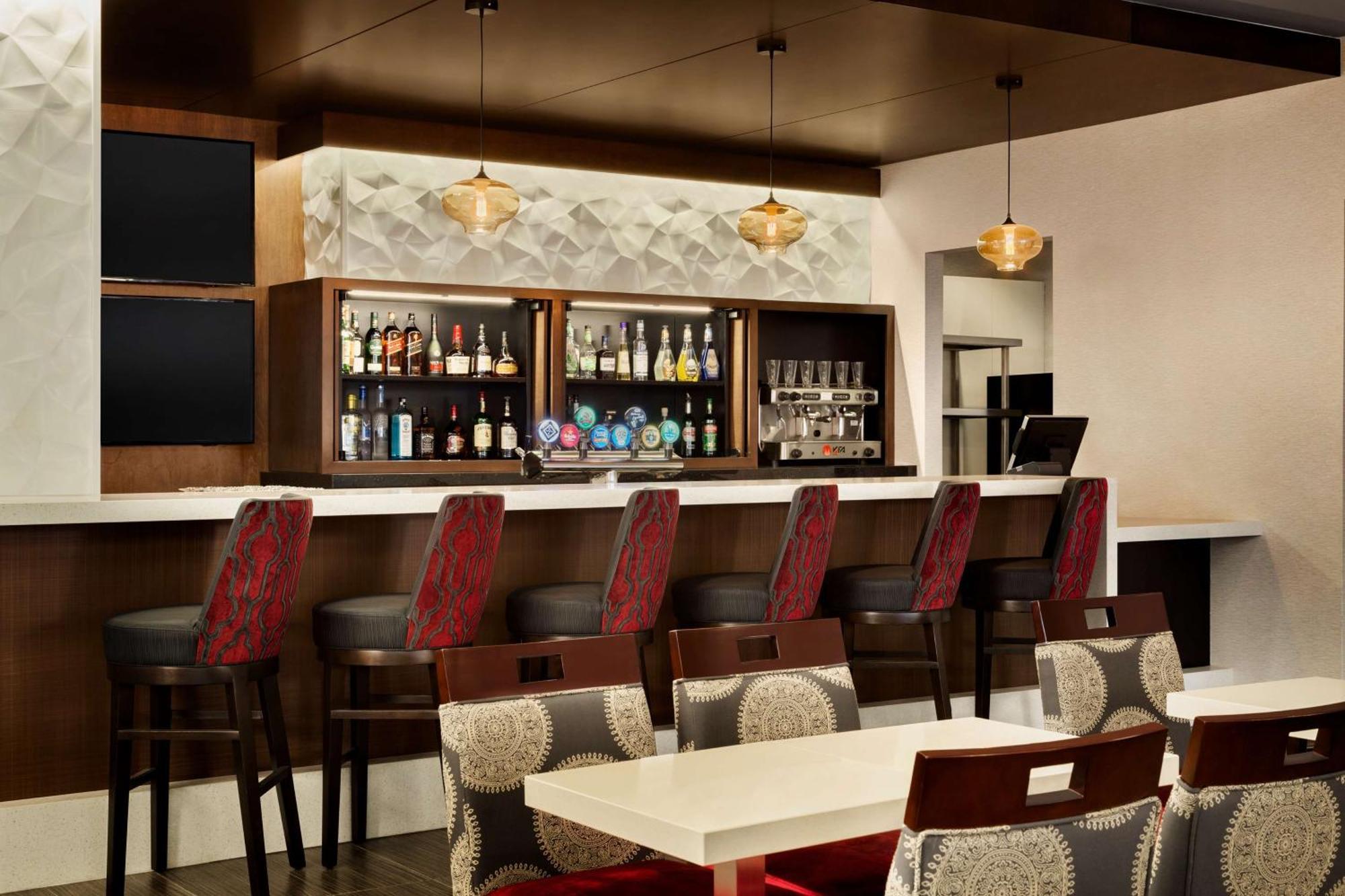 Doubletree By Hilton Hotel Toronto Airport West Mississauga Bagian luar foto