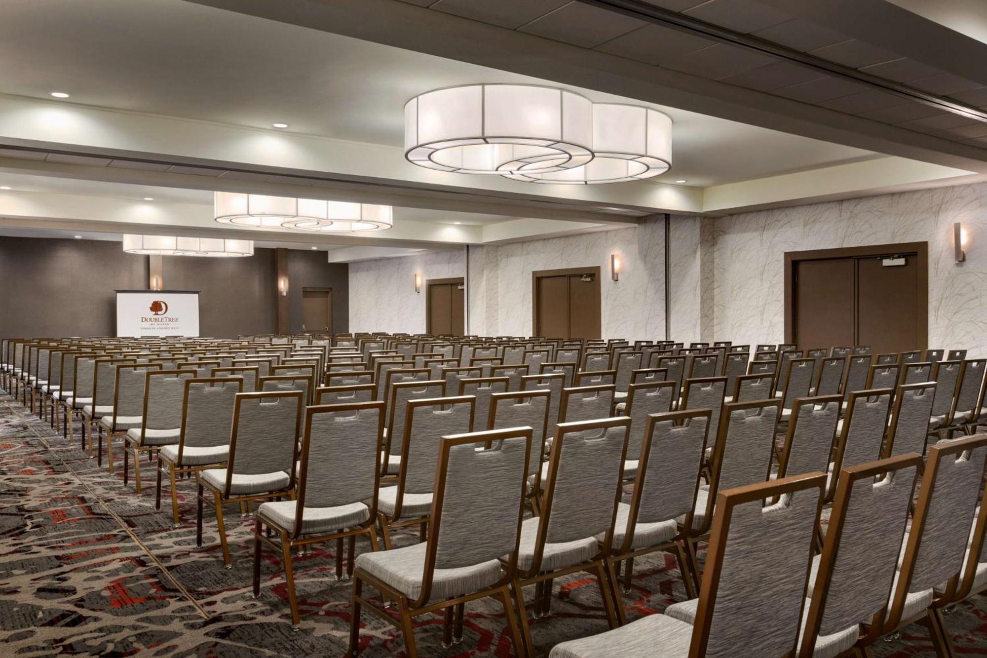 Doubletree By Hilton Hotel Toronto Airport West Mississauga Bagian luar foto