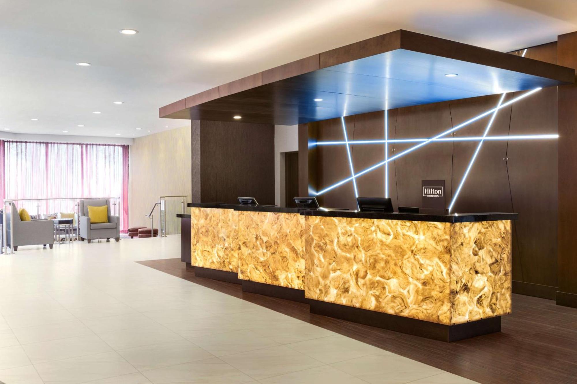Doubletree By Hilton Hotel Toronto Airport West Mississauga Bagian luar foto