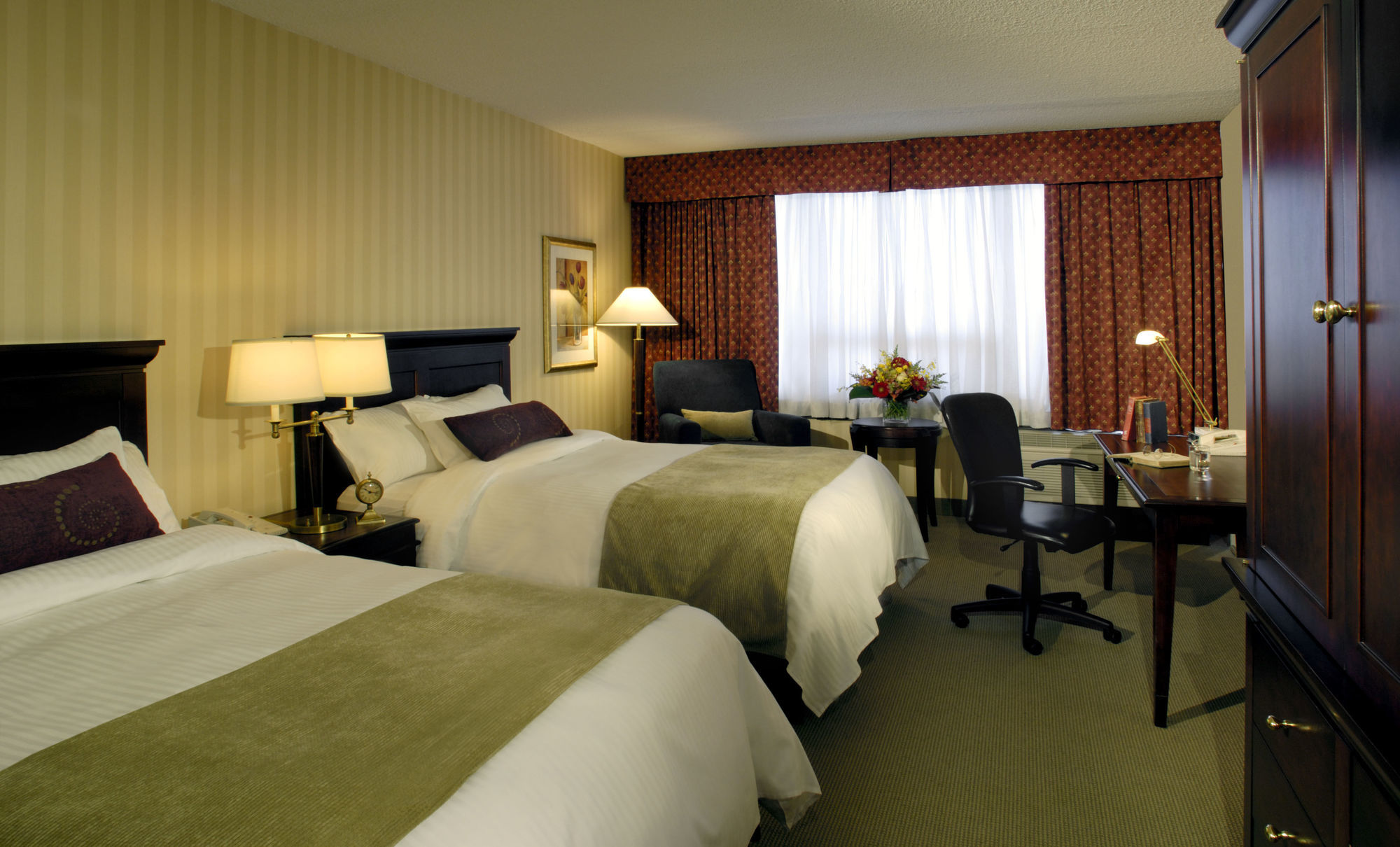 Doubletree By Hilton Hotel Toronto Airport West Mississauga Bagian luar foto